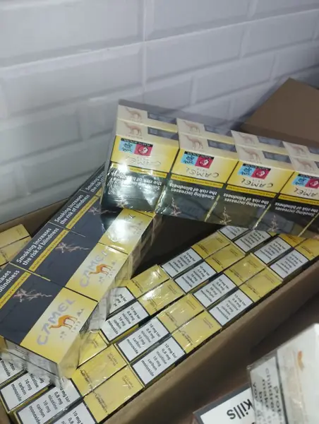 Cartón de Tabaco Camel